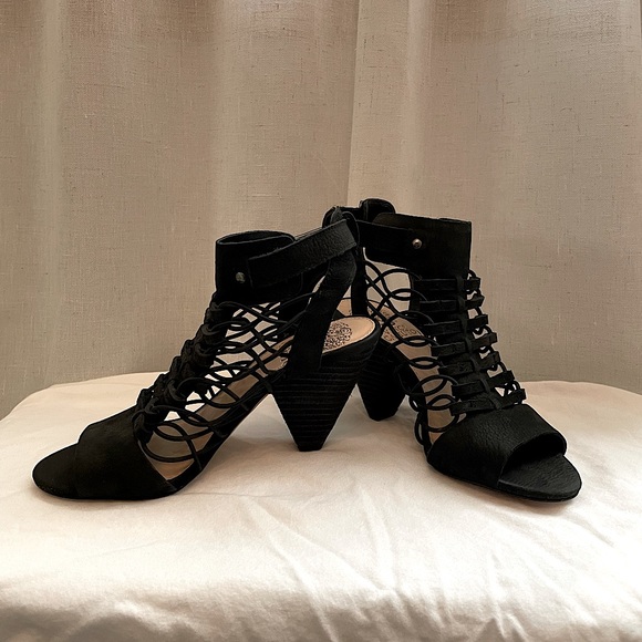 Vince Camuto Women’s Black Leather Sandals 4 - Picture 2 of 8